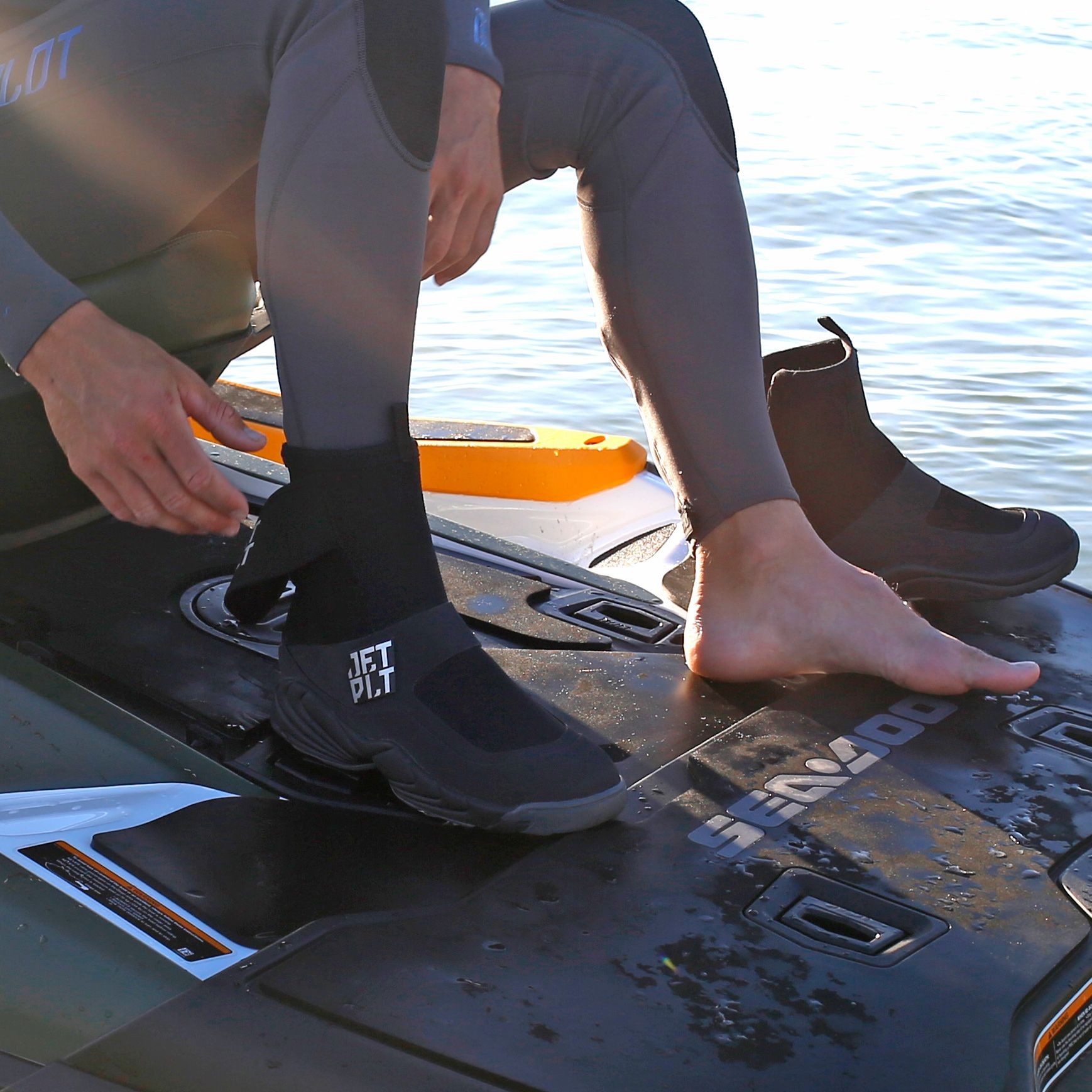 JETPILOT ￼TURBO REAR ZIP NEO BOOT