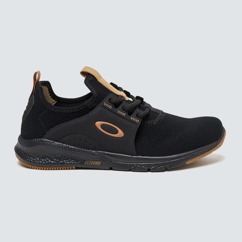 Baskets OAKLEY Dry