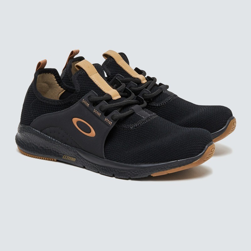 Baskets OAKLEY Dry
