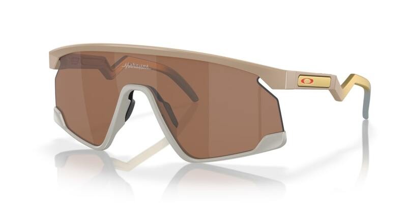 Lunettes de soleil OAKLEY...