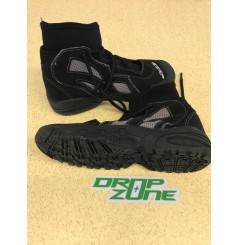 chaussures boots noires de jet-ski en neoprene