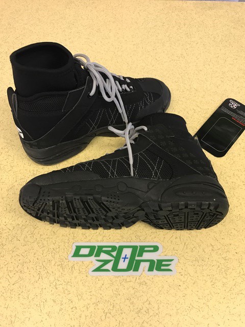 chaussures noires jet-ski en neoprene