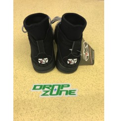 chaussures noires jet-ski en neoprene